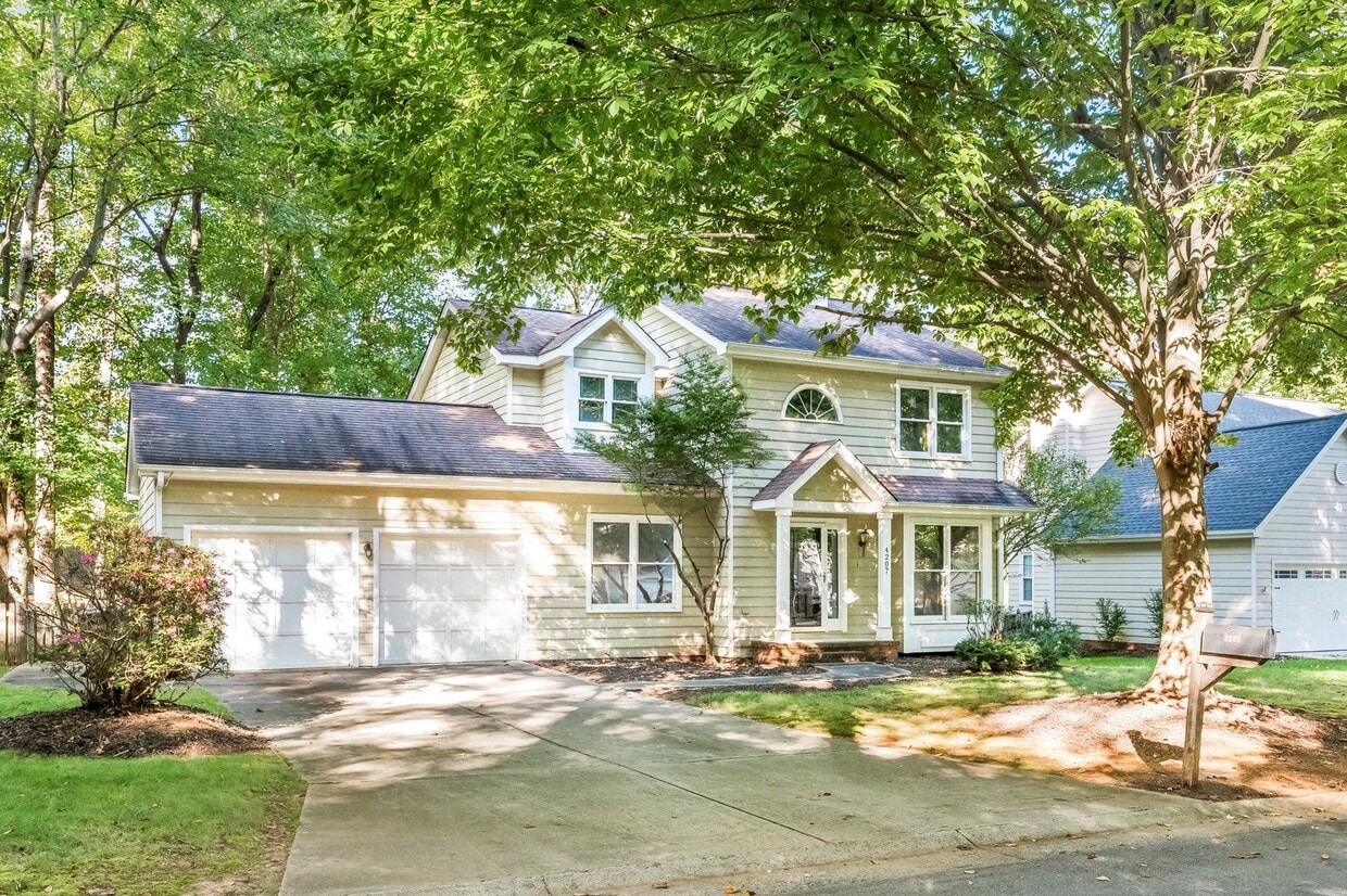4207 King Edward Ct, Greensboro, NC 27455 House Rental in Greensboro