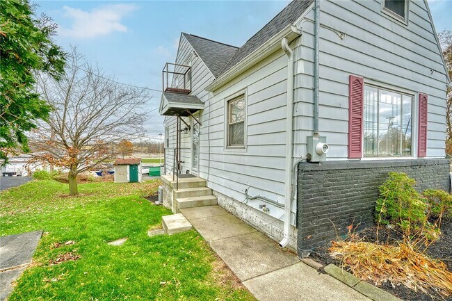 Foto del edificio - 1070 Gravel Rd