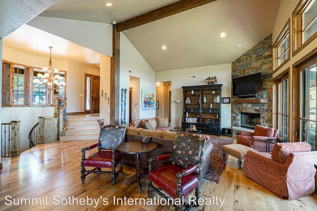 Building Photo - 4 br, 6 bath House - 2017 High Street