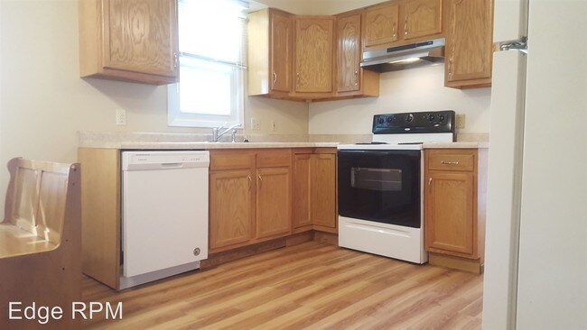Building Photo - 3 br, 1 bath Apartment - 2624 W 3rd Street