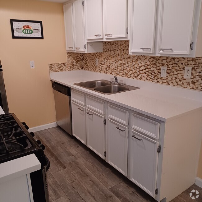 Manhattan Heights Apartments under 1,200 El Paso, TX 1 Rentals