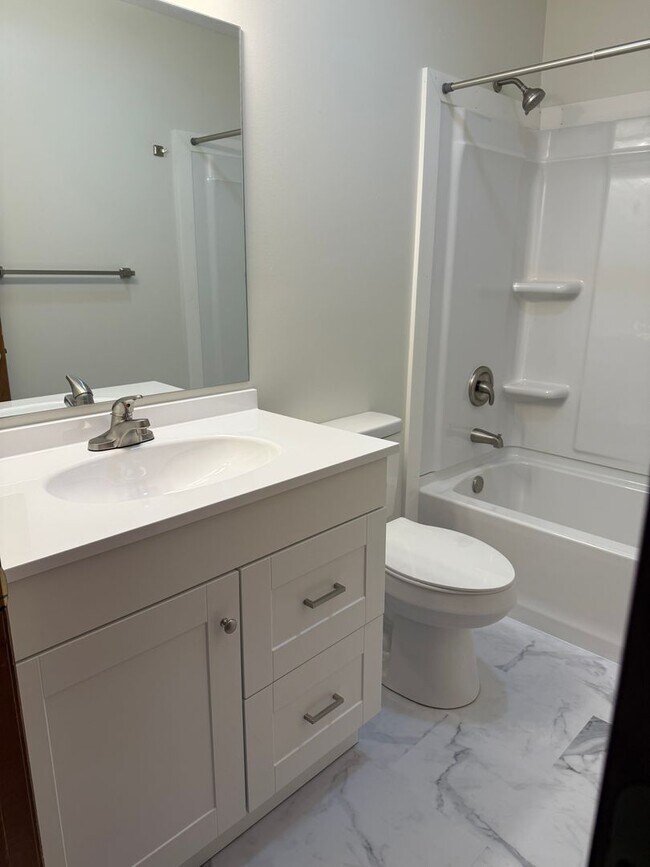 Foto del edificio - 3 Bedroom/3.5 Bath Townhome