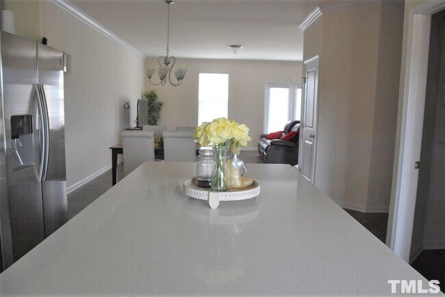 Foto del edificio - 2231 Chattering Lory Ln