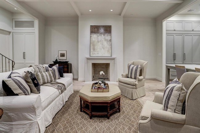 Foto del edificio - 80 Audubon Hollow Ln