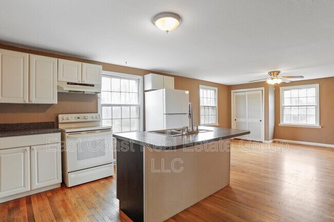 Foto del edificio - 6982 Arden Nollville Rd