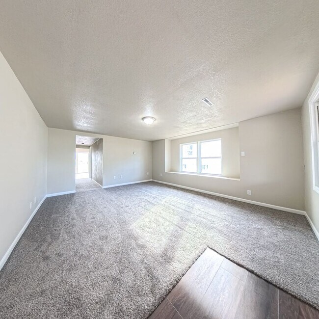 Foto del edificio - Newly updated 2 bedroom 1 bathroom home-Melcher