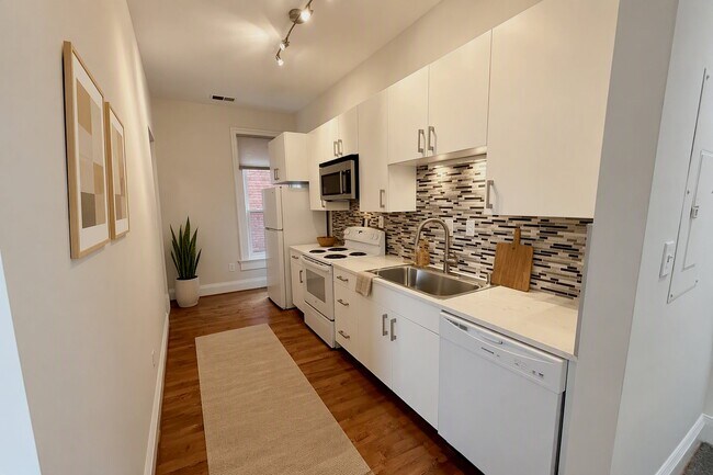 Foto del edificio - 440 Hopkins St