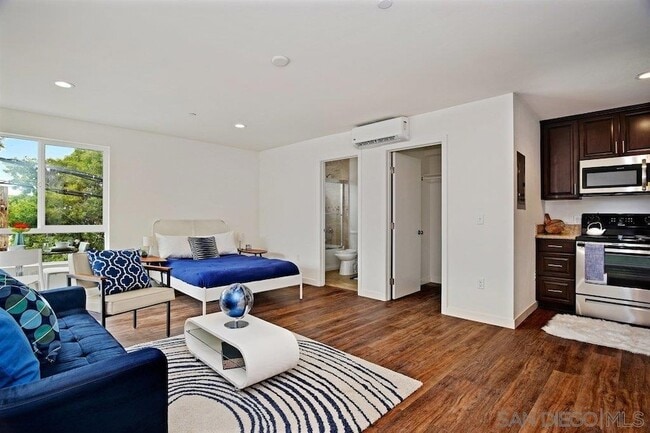 Building Photo - 3580 4th Ave Unit C