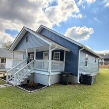 Building Photo - 212 E Bearden St