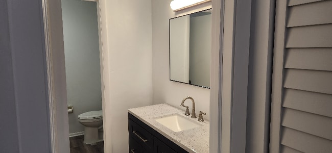 Building Photo - 8783 Live Oak Ct