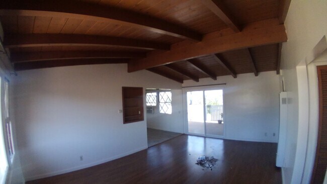 Foto del edificio - 1900 Marine Ave