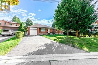 Building Photo - 19 Tobruk Crescent