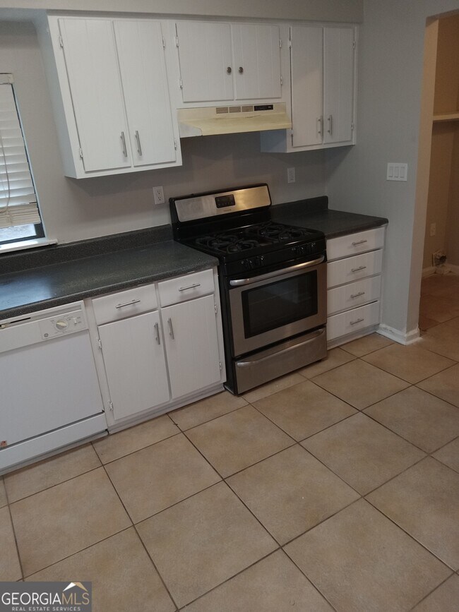 Foto del edificio - 9069 Sterling Ridge Ln