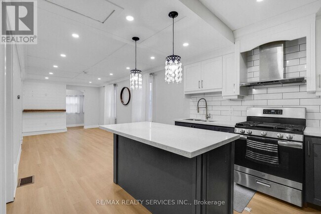 Photo du bâtiment - 171 Britannia Ave