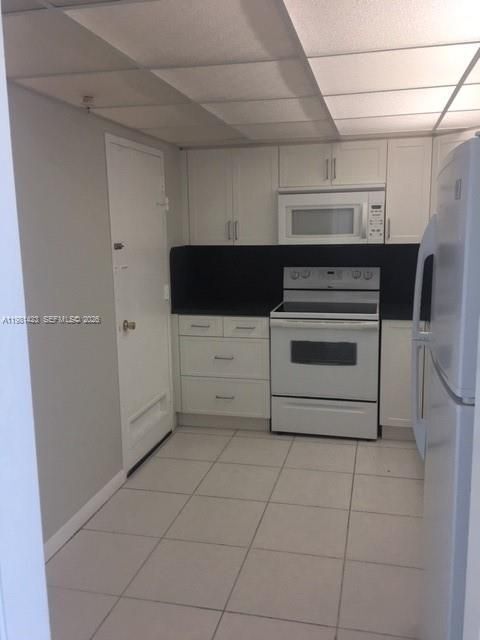 Foto del edificio - 400 Kings Point Dr