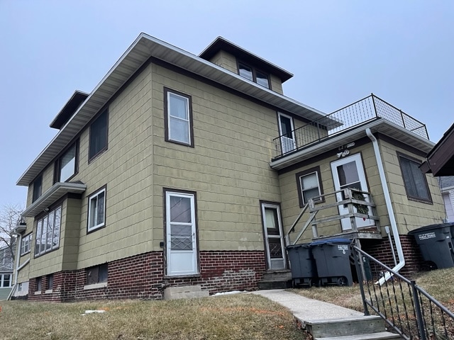 Building Photo - 631 N 4th St