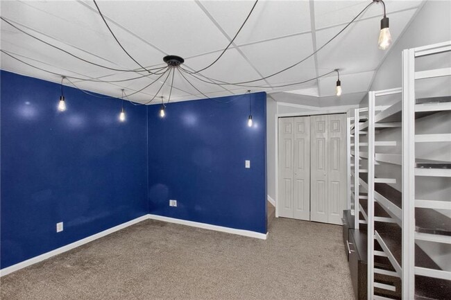 Building Photo - 304 Fox Overlook