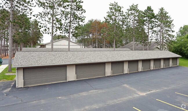 Estacionamiento - Sherman Oaks Apartments