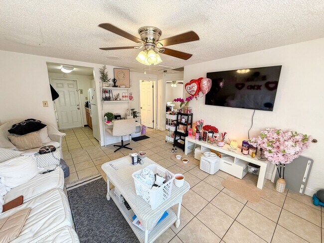 Foto del edificio - 922 SW 6th Ave