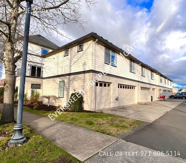 Foto del edificio - 1 BDR 1 BTH in Beautiful FAIRVIEW VILLAGE ...