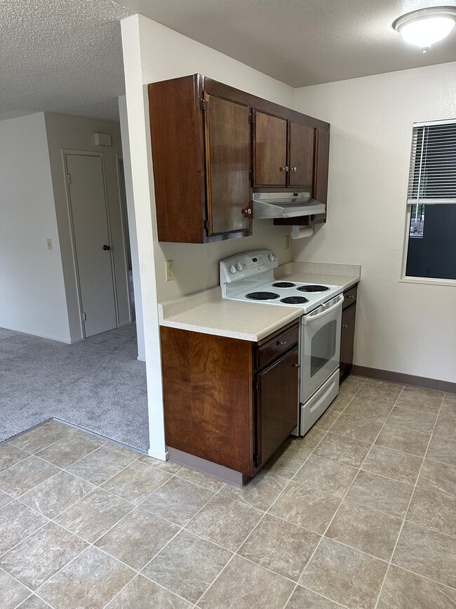 Building Photo - 834 Carlita Cir