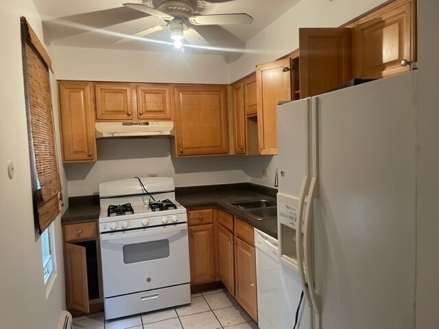 Building Photo - 5625 N Kimball Ave