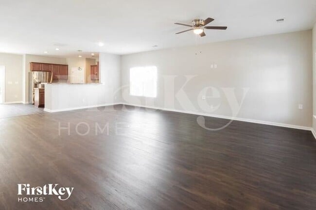 Building Photo - 2815 Pottinger Dr
