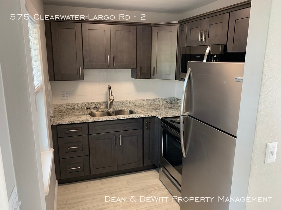 575 Clearwater Largo Rd N Unit 2, Largo, FL 33770 Room for Rent in