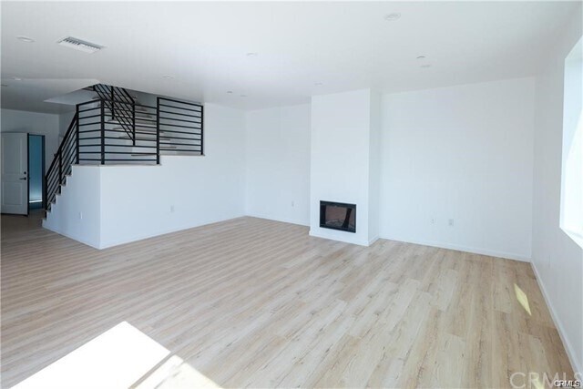 Foto del edificio - 137 W 6th St