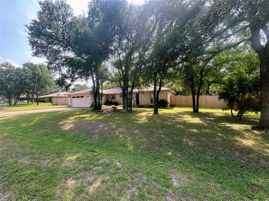 Primary Photo - 1012 Mockingbird Dr