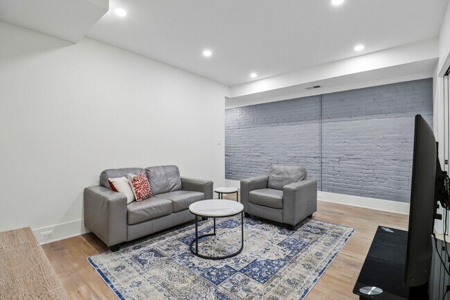 Foto del edificio - 29 N St NW