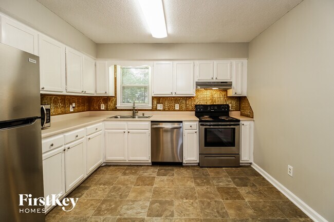 Foto del edificio - 107 Eagle Nest Ct