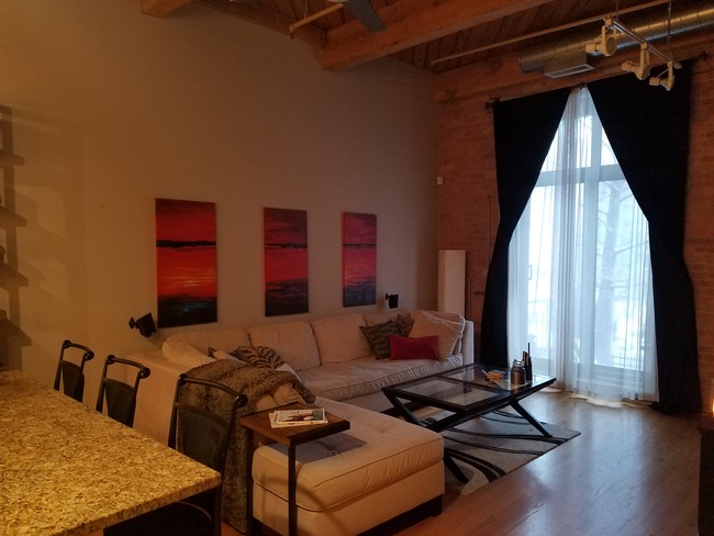 Living Room #1 - 1330 W Monroe St