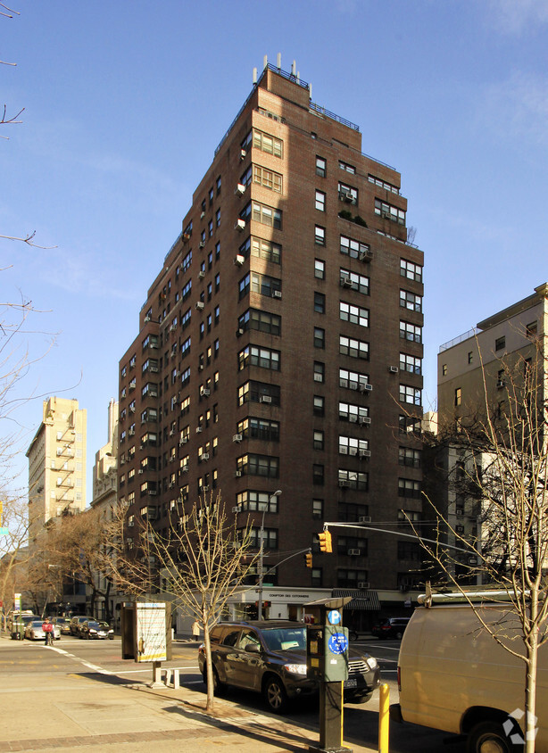 Building Photo - 19 E 80th St