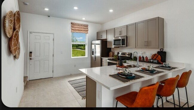 Building Photo - 16515 San Nicola Pl