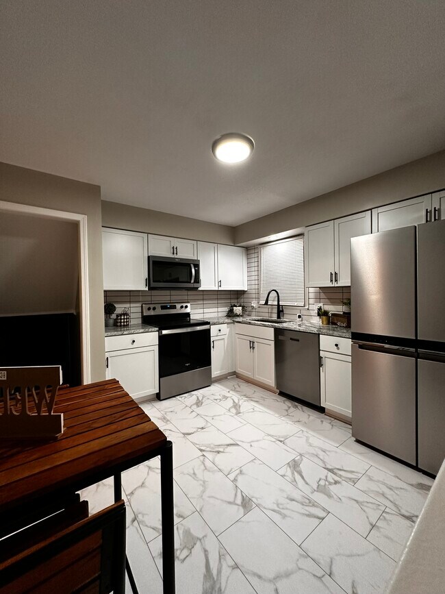 Building Photo - 11815 W 53rd St