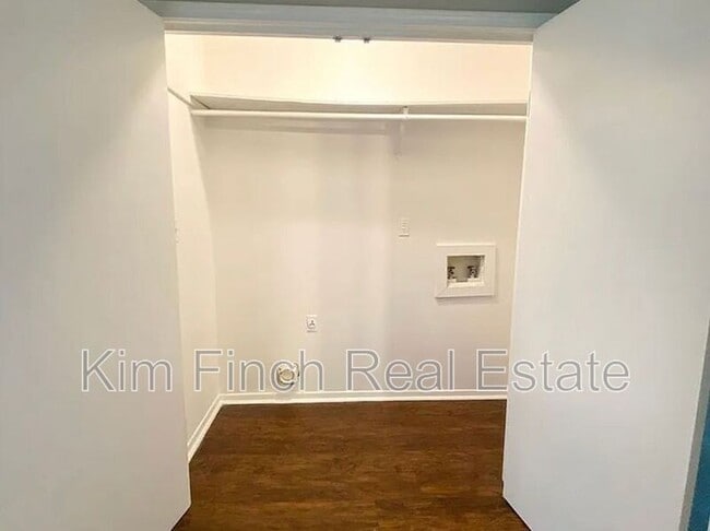 Foto del edificio - 3845 Shadow Oaks Pkwy