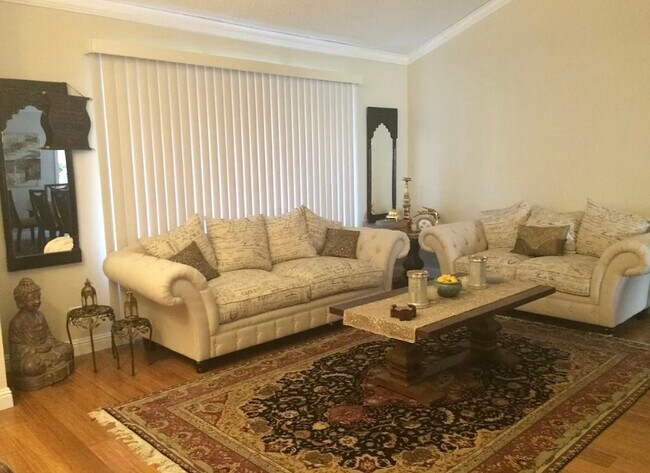 Foto del edificio - 1813 3rd Ave