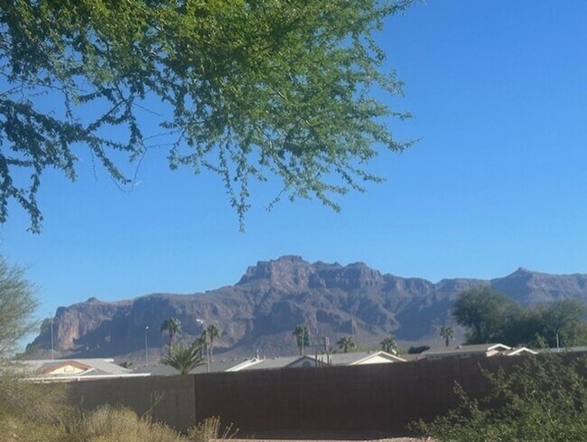 Building Photo - ARIZONA GOODFIELD IN AJ
