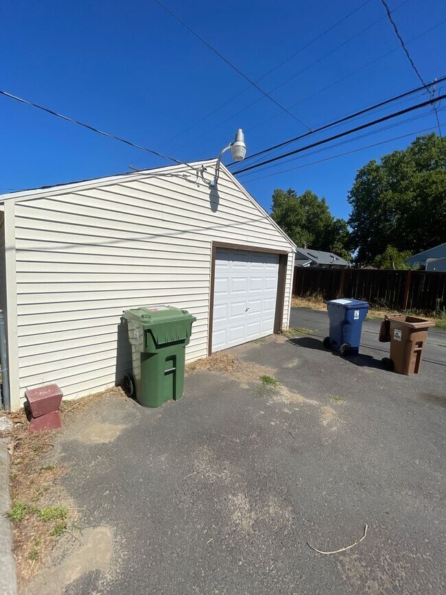 Building Photo - Price Reduced, available on a 6-month leas...