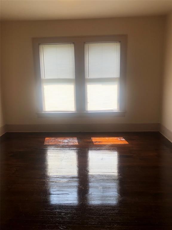 Foto del edificio - 4015 N Hall St