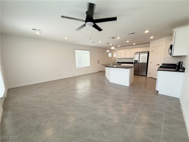 Foto del edificio - 4270 Lemay St