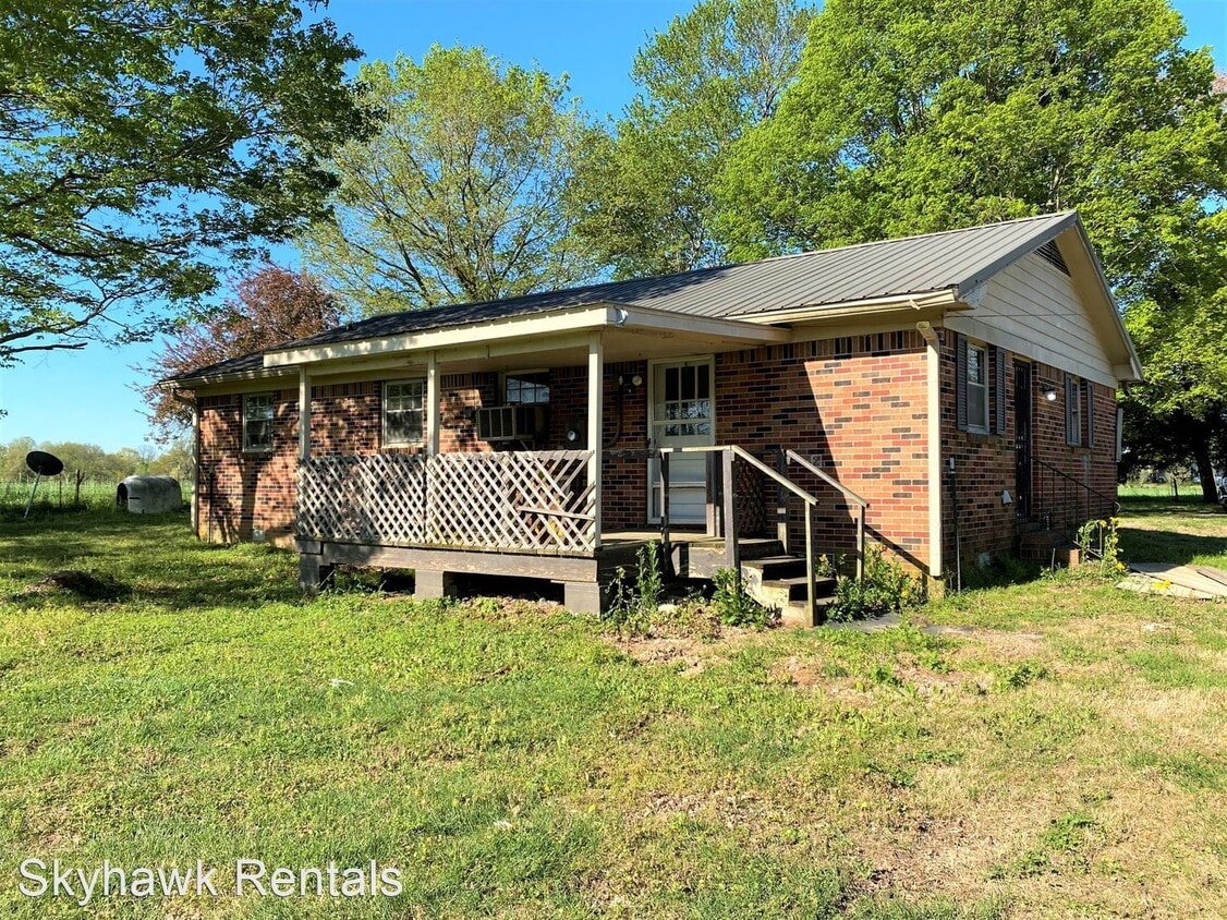 Building Photo - 3 br, 1.5 bath House - 730 Reed Rd.