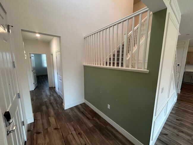 Foto del edificio - Beautiful Modern 5-Bedroom Home in Antioch