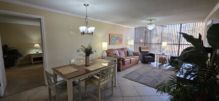 Building Photo - 2046 Beach Blvd
