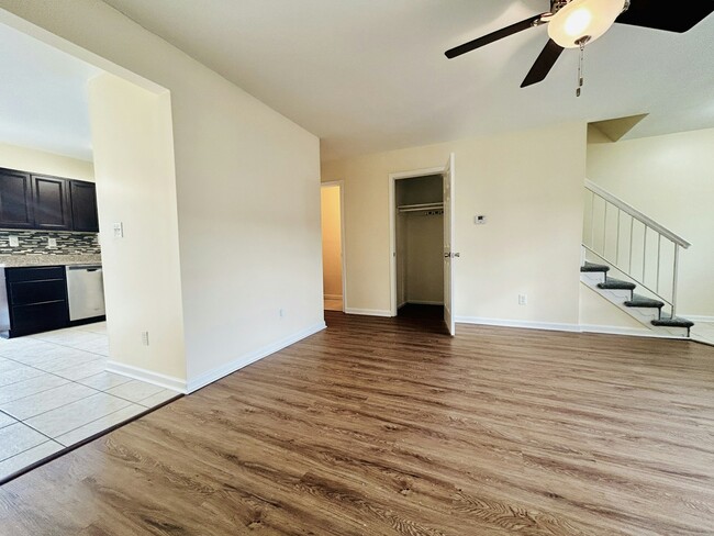 Photo - 718 Spence Cir Townhome