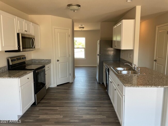 Building Photo - 149 W Bobcat Pl