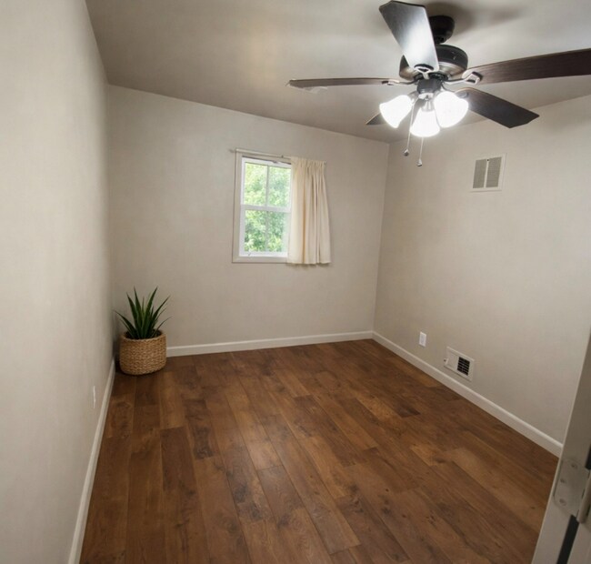 Foto del edificio - 107 Cheyenne Blvd