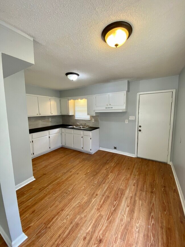 Foto del edificio - Awesome Family Home For Rent!