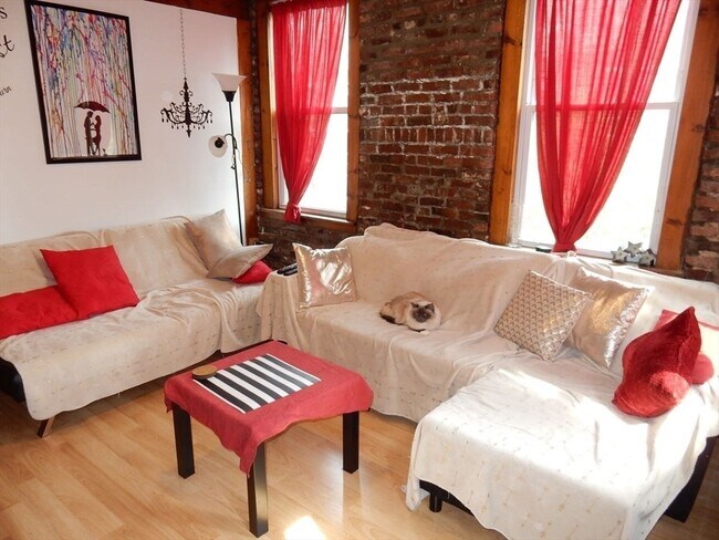 Foto del edificio - 274 Cambridge St
